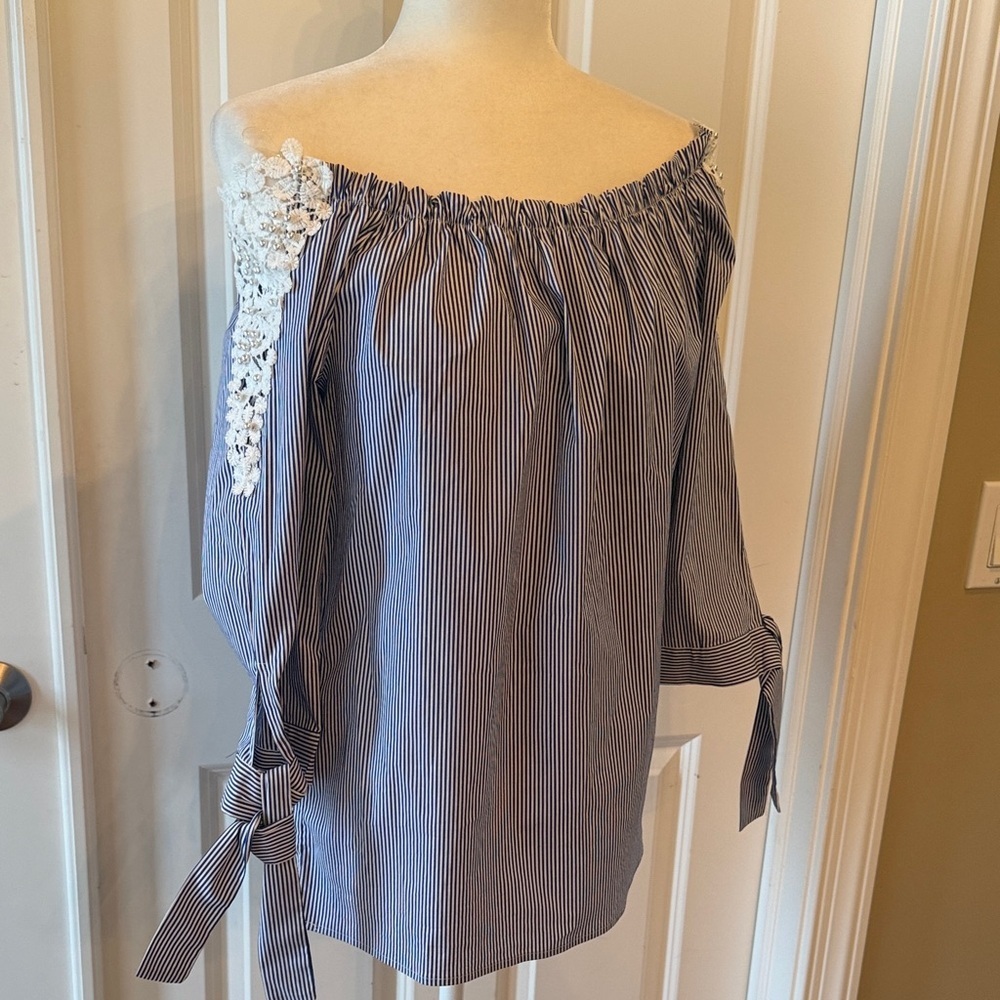 Frank Lyman Striped Off-Shoulder Top Faux Pearl & Lace Applique Detail Size M